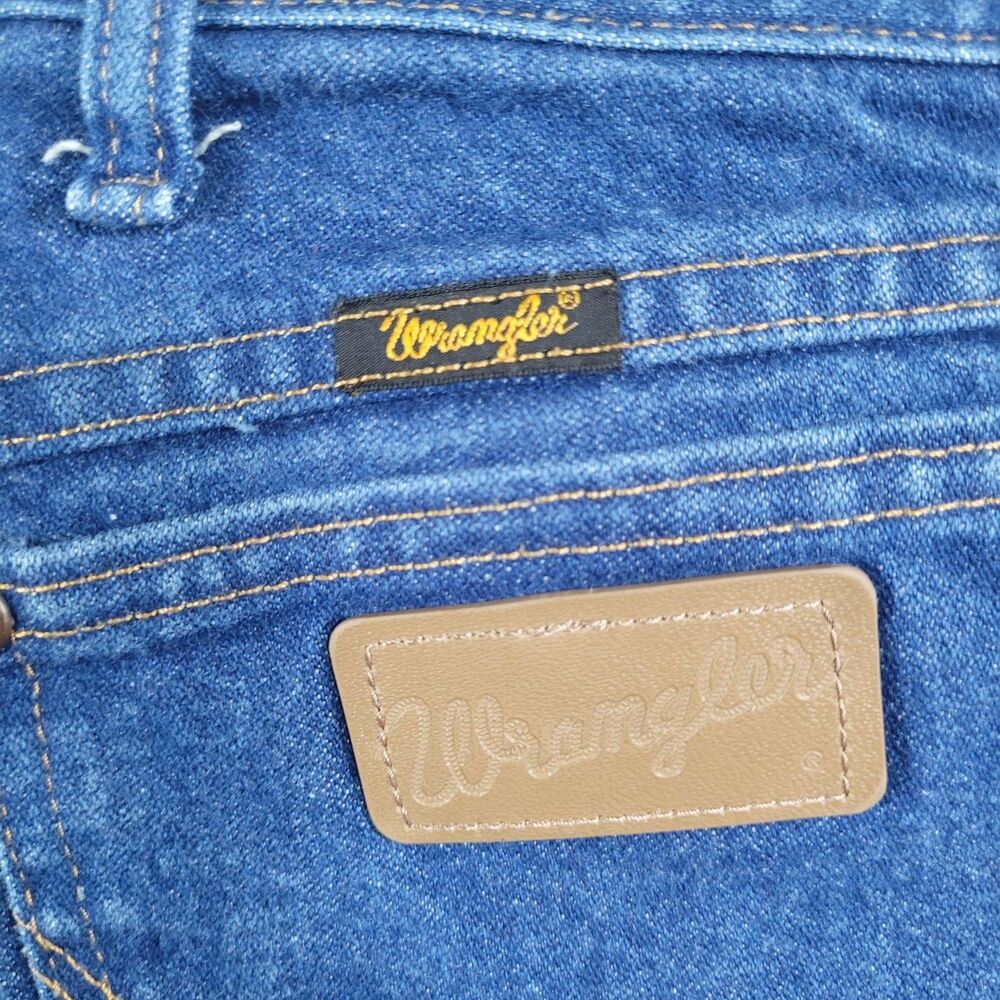Wrangler Cowboy Cut Jeans Mens 42x30 Blue Med Wash Regular Taper Denim 13MWZPW - Picture 2 of 11